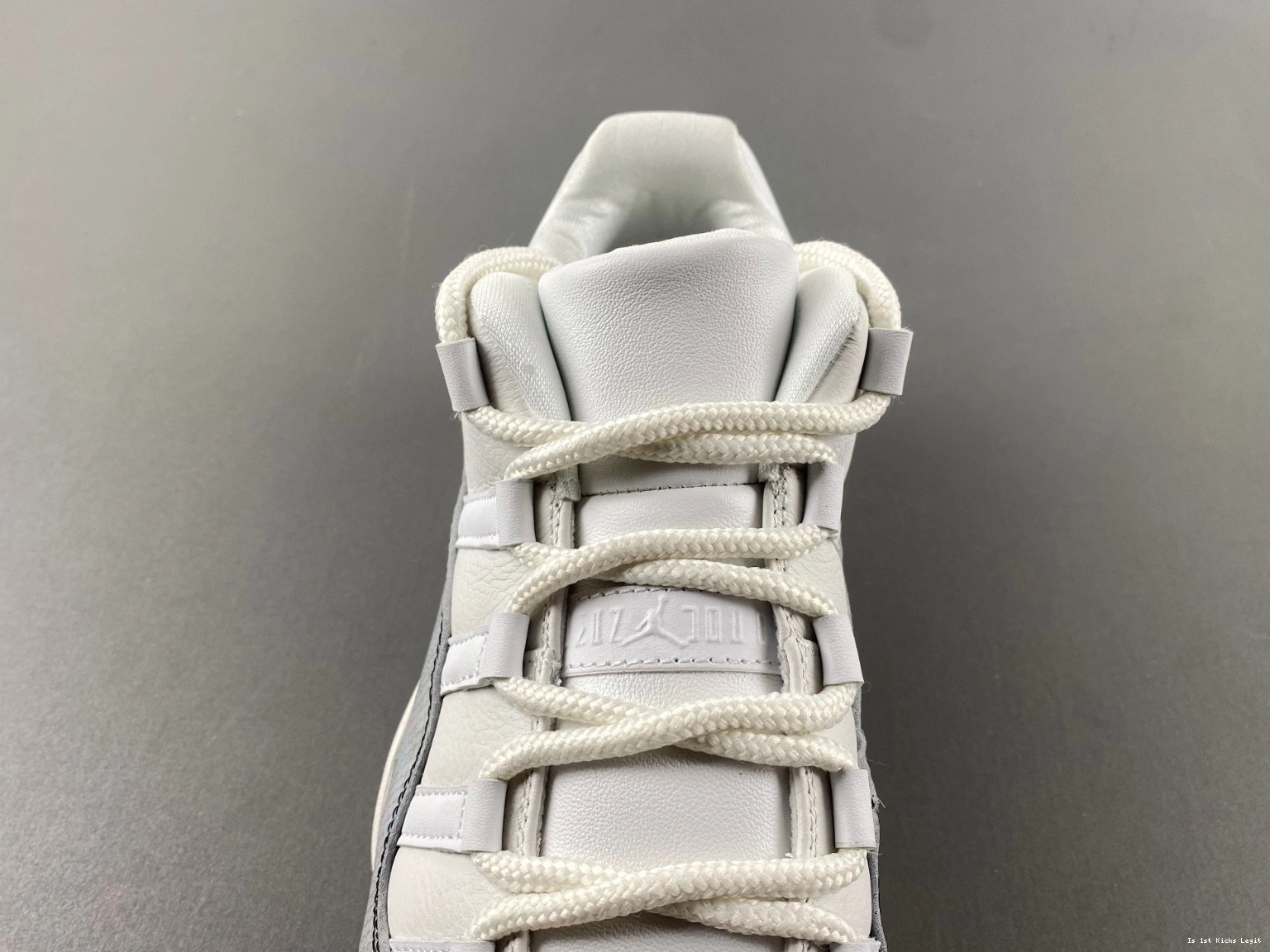 Year Low Snake Jordan CNY of the 11 HQ7000-001 Air 1110